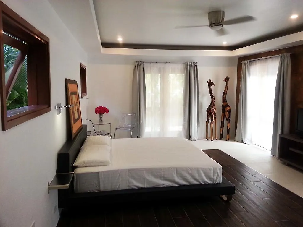 Villa One Luxe Jamaica à Ocho Ríos